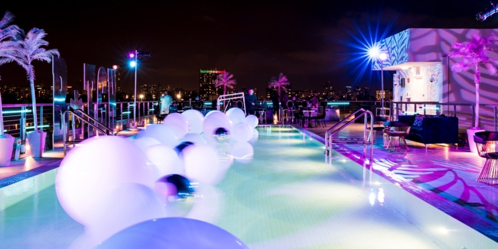 Rooftop pool deck