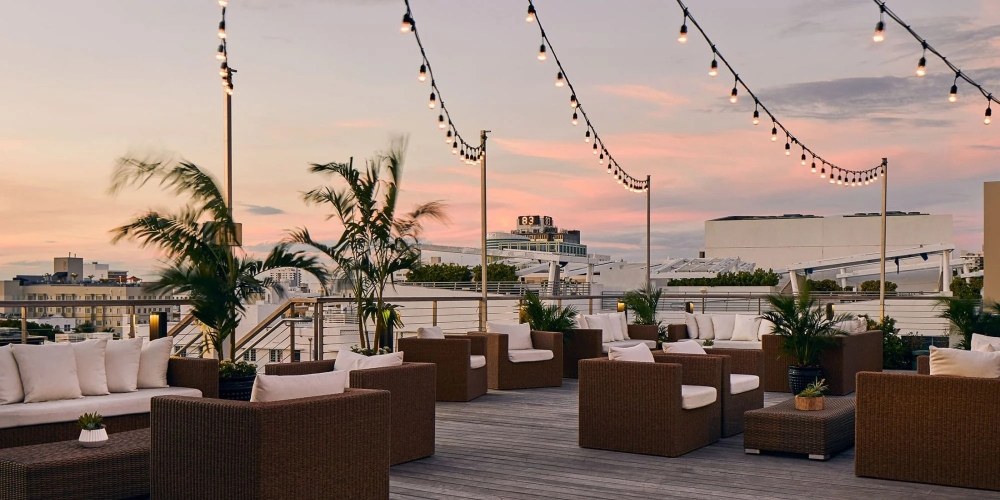 Skyline deck